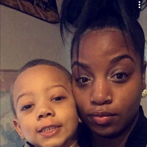 Meet your Posher, Alisha